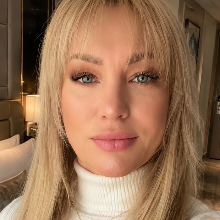 Beautiful pen pal Olena, 51 yrs.old from Ismail, Ukraine
