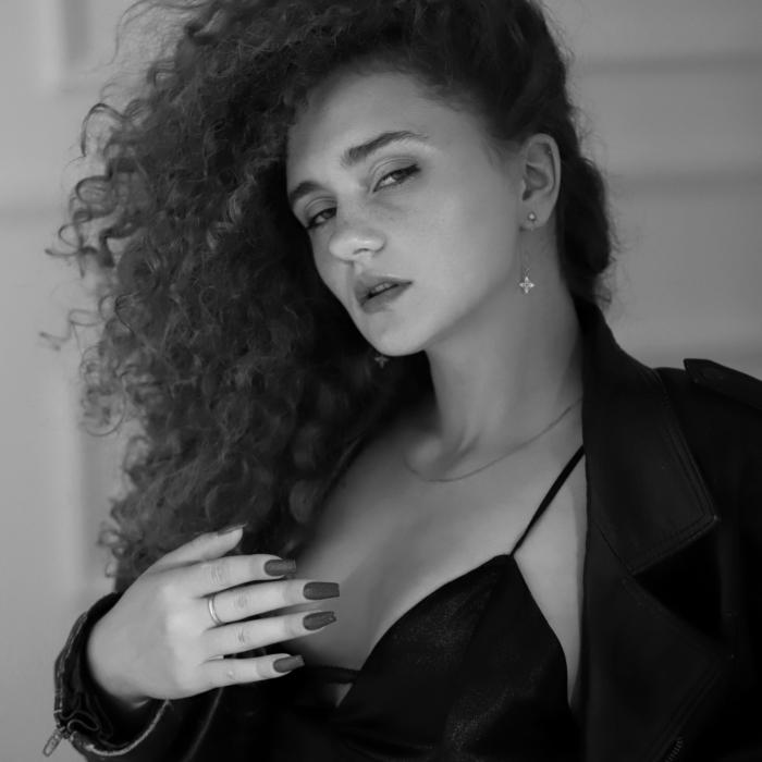 Gorgeous mail order bride Kira, 20 yrs.old from Eastern Europe