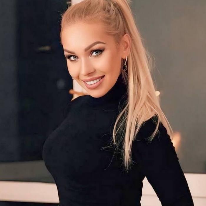 Charming woman Alina, 36 yrs.old from Kyiv, Ukraine