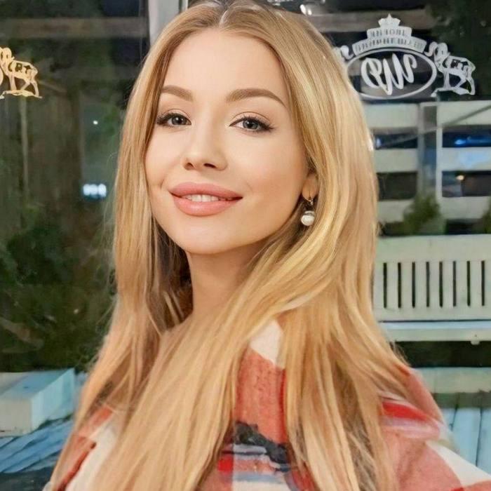 Hot lady Oksana, 44 yrs.old from Kyiv, Ukraine