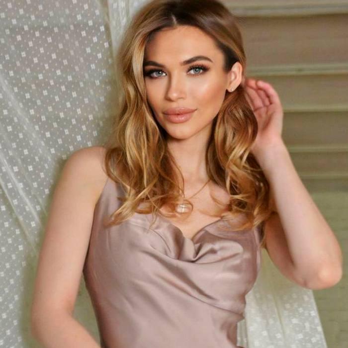 Beautiful bride Alina, 29 yrs.old from Berlin, Germany