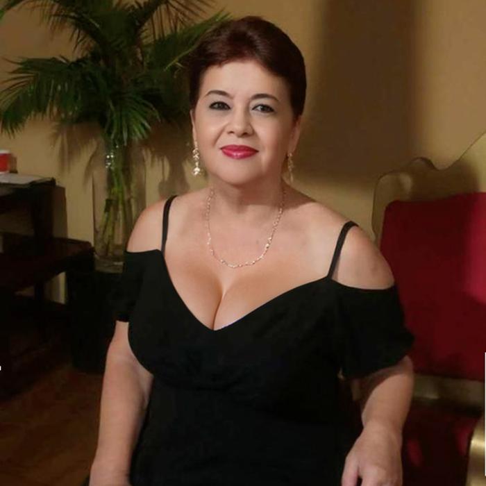 Hot miss Oliveira, 67 yrs.old from Dourados, Brazil