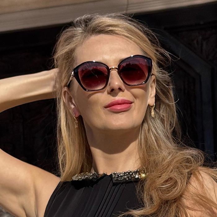 Beautiful miss Olga, 53 yrs.old from Eastern Europe