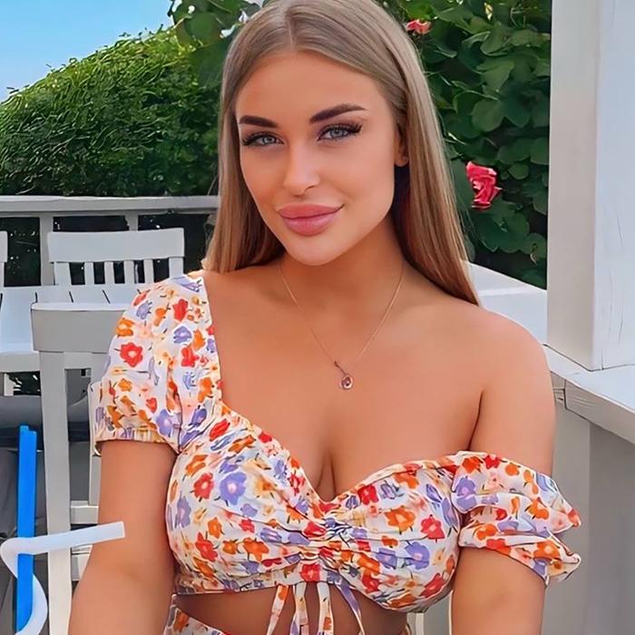 Gorgeous mail order bride Victoria, 27 yrs.old from Dnieper, Ukraine