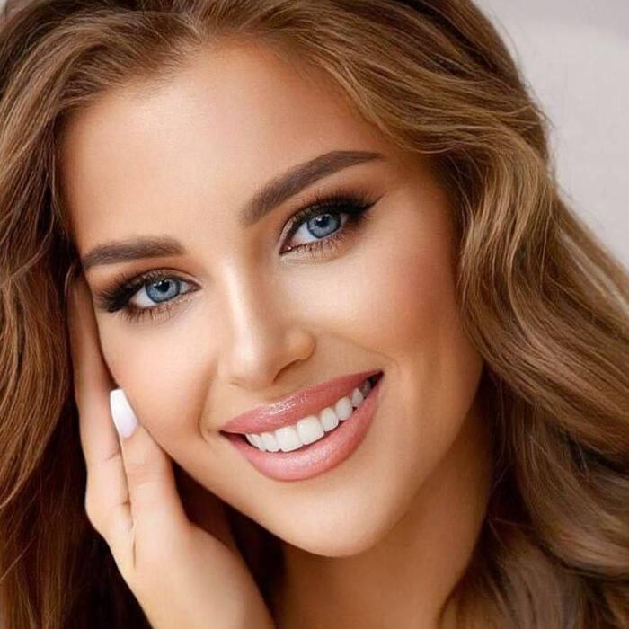 Gorgeous girlfriend Oksana, 26 yrs.old from Striy, Ukraine