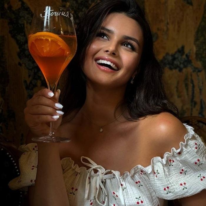 Beautiful bride Anna, 24 yrs.old from Hague, Netherlands