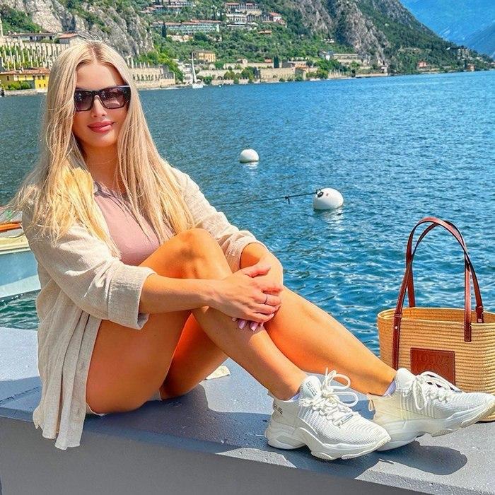 Amazing miss Anna, 37 yrs.old from Hamburg, Germany
