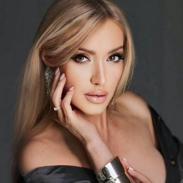 Beautiful pen pal Ludmila, 58 yrs.old from Kyiv, Ukraine