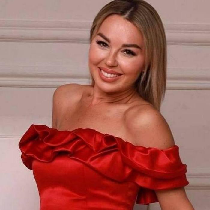 Amazing mail order bride Tetiana, 49 yrs.old from Kyiv, Ukraine