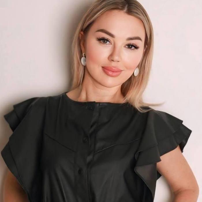 Beautiful wife Tetiana, 49 yrs.old from Kyiv, Ukraine