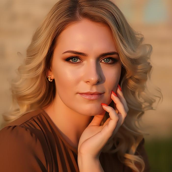 Gorgeous lady Yuliya, 34 yrs.old from Saint Petersburg, Russia