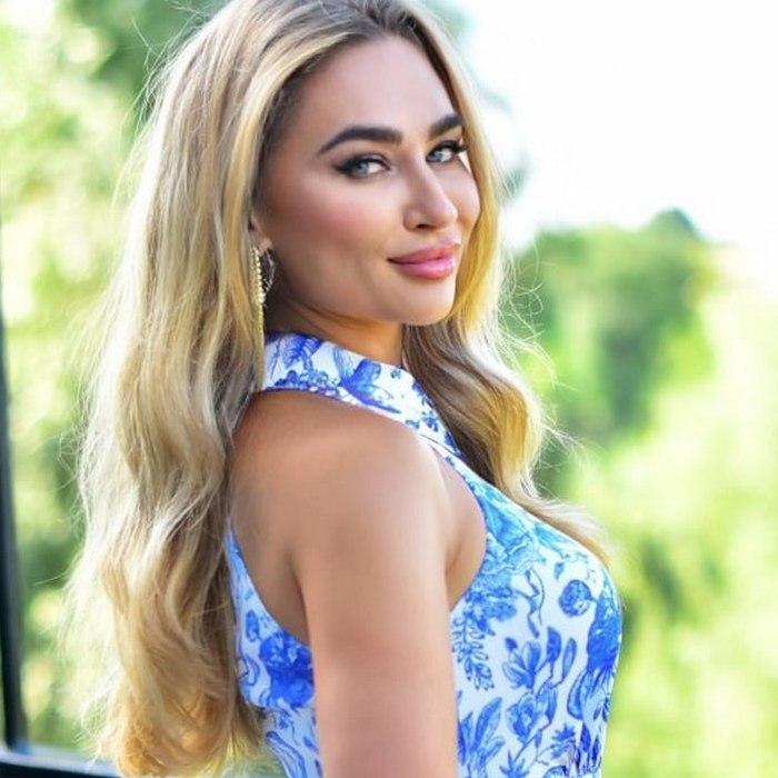 Hot miss Olena, 45 yrs.old from Kyiv, Ukraine