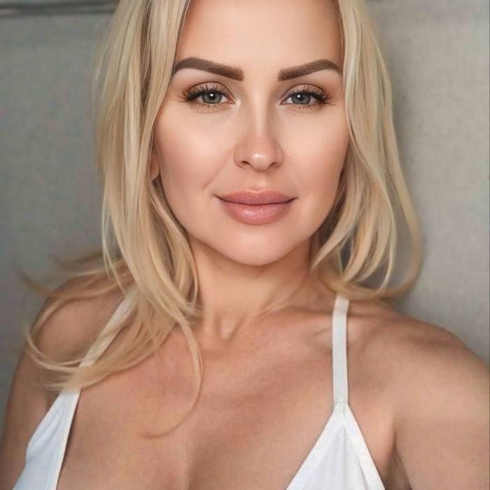 Single girlfriend Eva, 50 yrs.old from Lvov, Ukraine