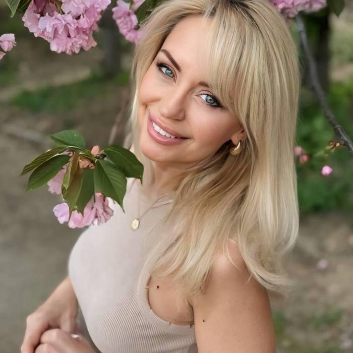 Sexy woman Alena, 51 yrs.old from Dnepr, Ukraine