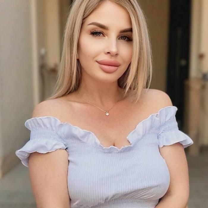 Single girlfriend Vladyslava, 42 yrs.old from Zaporozhzhia, Ukraine