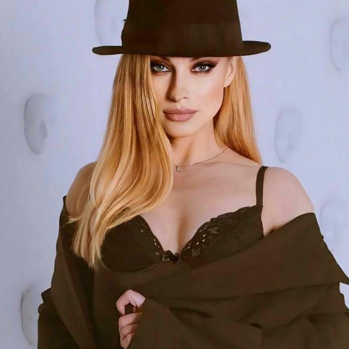 Oksana, 46 yrs.old from Krivoy Rog, Ukraine  Oksana, 46 yrs.old from Krivoy Rog, Ukraine