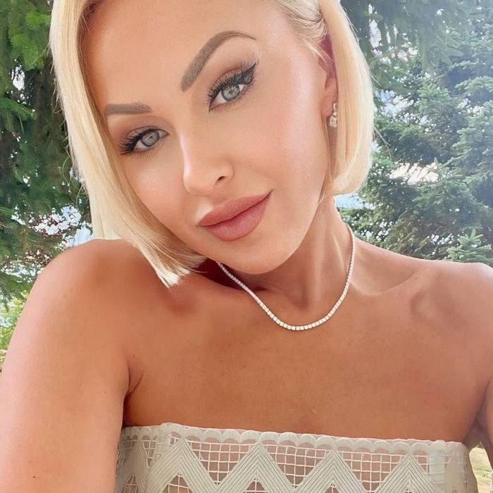 Nice woman Yuliya, 47 yrs.old from Catanzaro, Italy