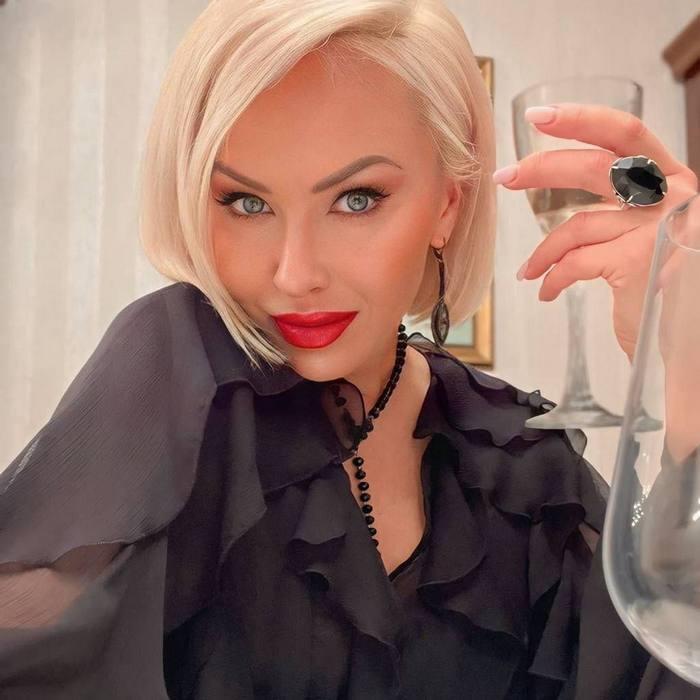 Hot girl Yuliya, 47 yrs.old from Catanzaro, Italy