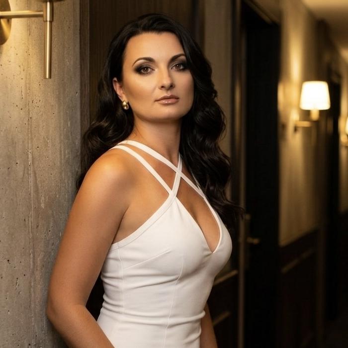 Amazing girlfriend Anna, 43 yrs.old from Eastern Europe Amazing girlfriend Anna, 43 yrs.old from Eastern Europe