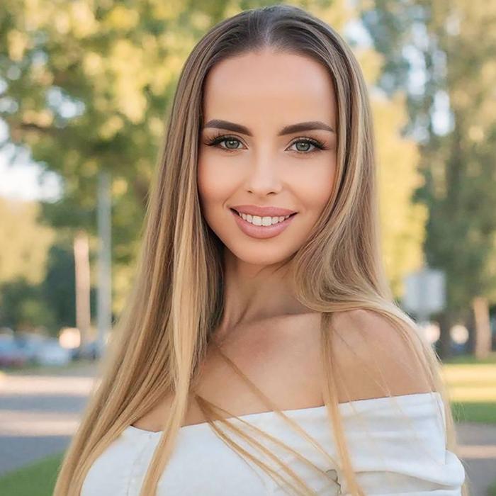 Pretty miss Olga, 40 yrs.old from Berlin, Germany