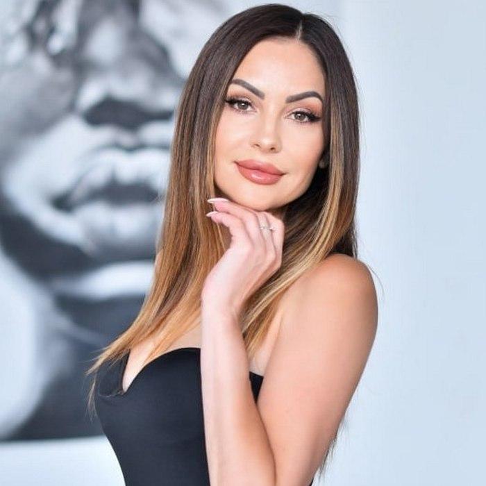 Beautiful mail order bride Inna, 41 yrs.old from Kyiv, Ukraine