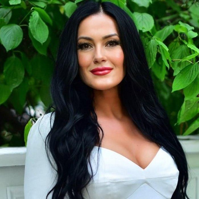 Beautiful wife Larysa, 47 yrs.old from Kyiv, Ukraine