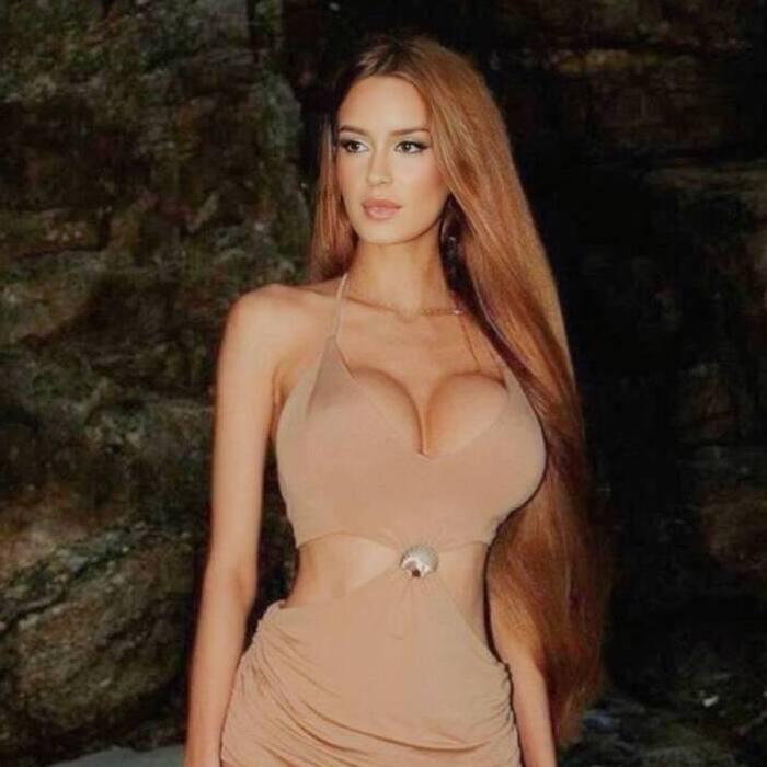 Single miss Isabella, 26 yrs.old from Balneário Camboriú, Brazil Single miss Isabella, 26 yrs.old from Balneário Camboriú, Brazil