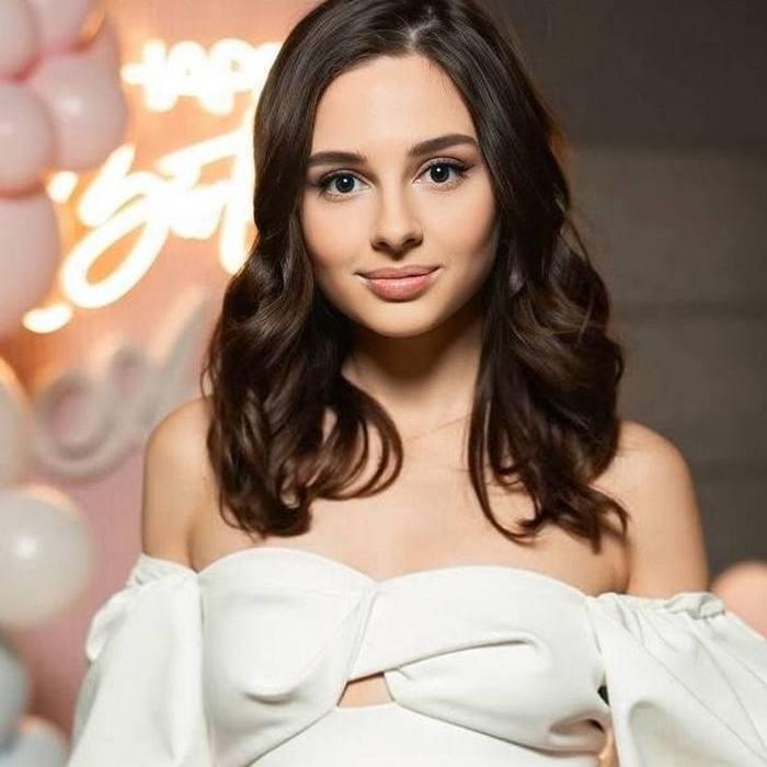 Nice miss Alina, 27 yrs.old from Kyiv, Ukraine