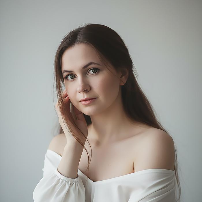 Gorgeous miss Julia, 39 yrs.old from Eastern Europe