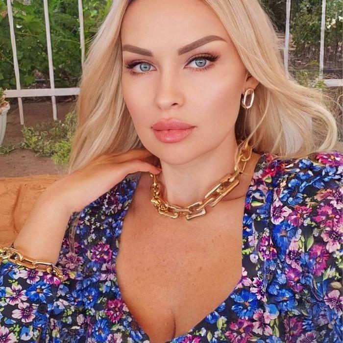 Gorgeous pen pal Galina, 44 yrs.old from Odesa, Ukraine