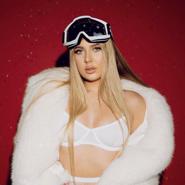 Pretty wife Elina, 18 yrs.old from Kirovograd, Ukraine