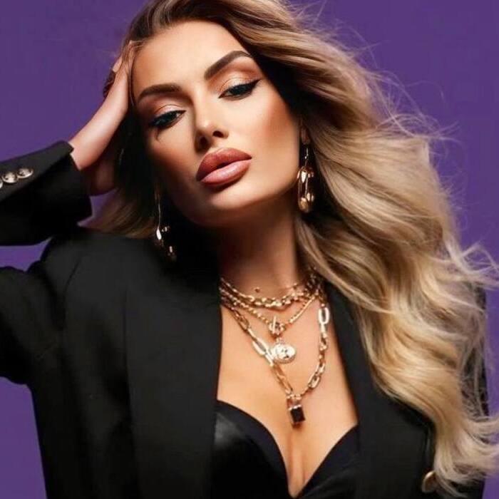 Amazing pen pal Olena, 46 yrs.old from Odessa, Ukraine