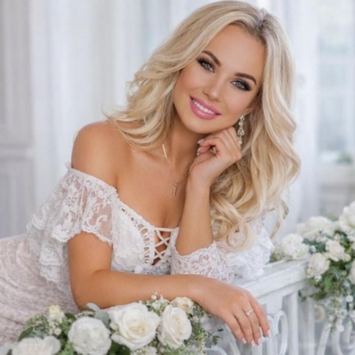 Gorgeous bride Vita, 46 yrs.old from Kyiv, Ukraine