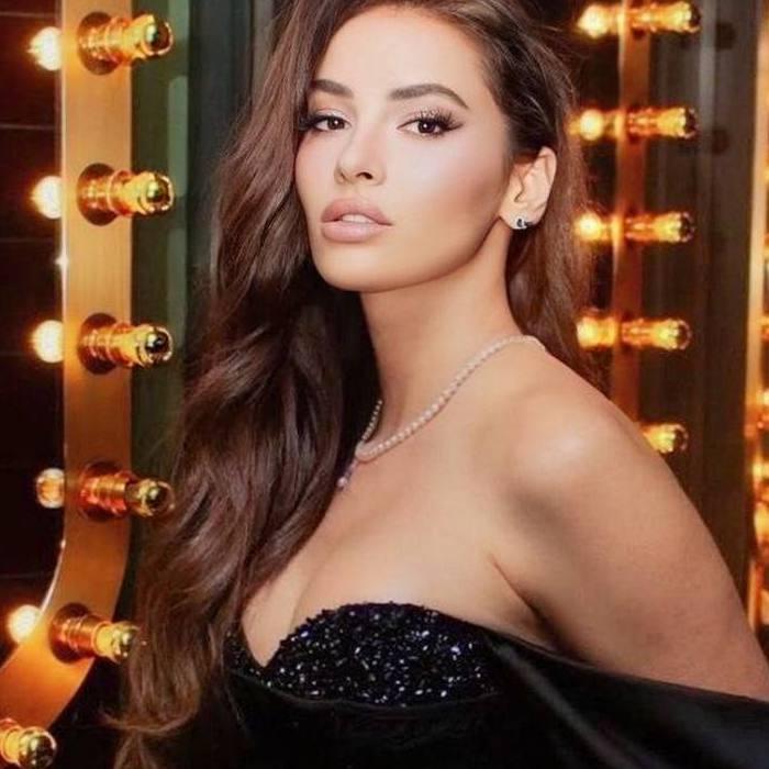 Sexy wife Julia, 36 yrs.old from Zurich, Switzerland