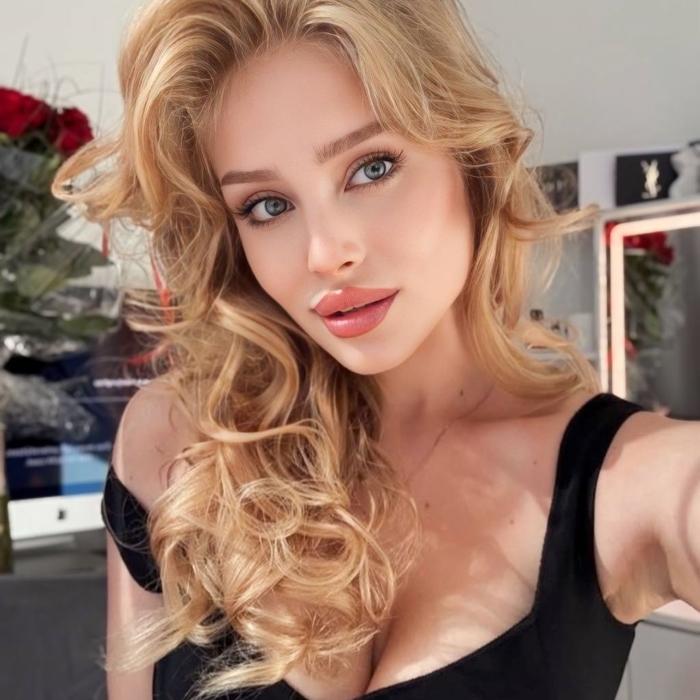 Gorgeous girl Anna, 21 yrs.old from Berlin, Germany