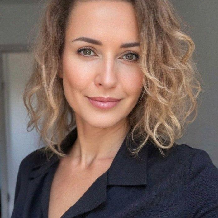 Beautiful lady Olga, 54 yrs.old from Cannes, France