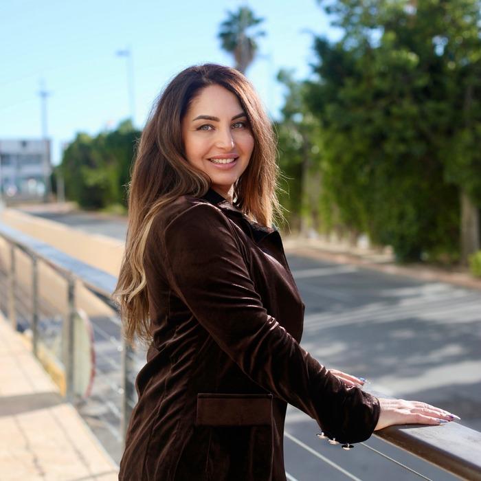 Amazing wife Aziza, 44 yrs.old from Alicante, Spain Amazing wife Aziza, 44 yrs.old from Alicante, Spain