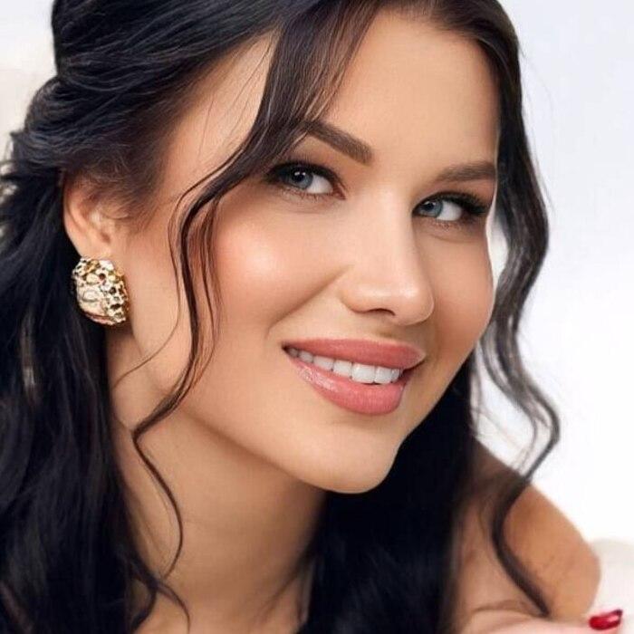 Gorgeous miss Elena, 31 yrs.old from Poltava, Ukraine