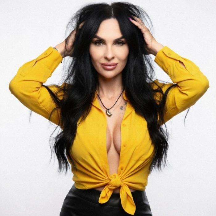 Nice girl Karyna, 37 yrs.old from Kremenchug, Ukraine
