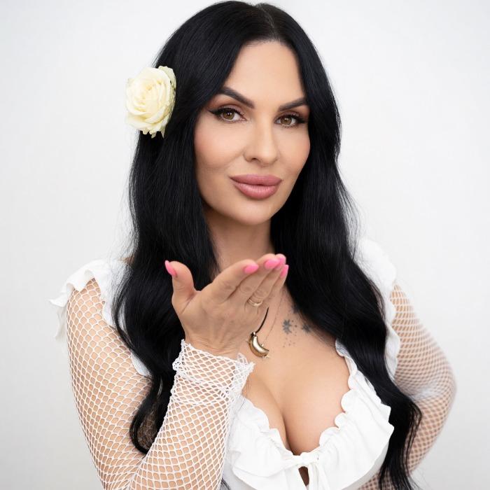 Amazing girlfriend Karyna, 37 yrs.old from Kremenchug, Ukraine