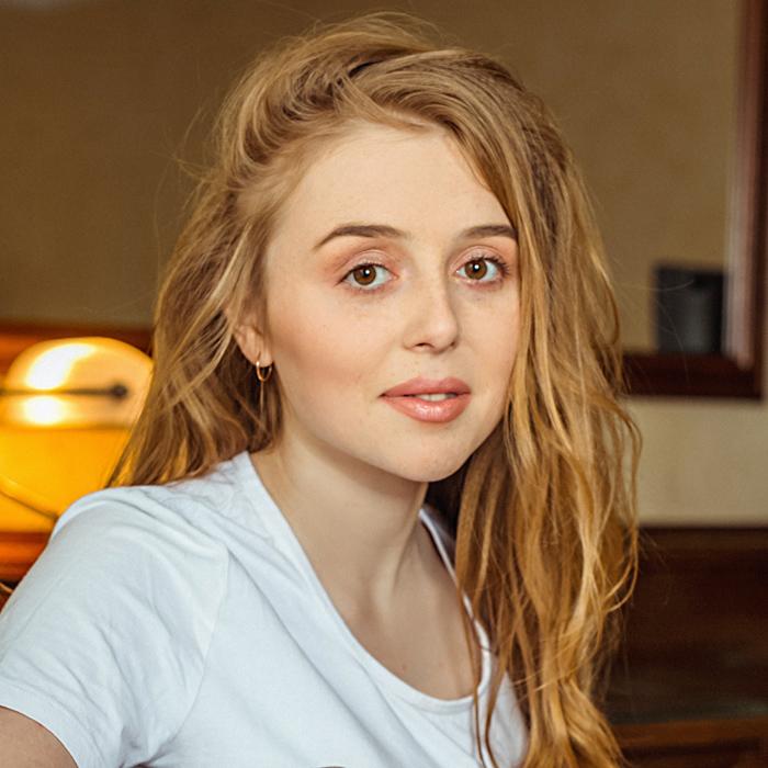 Gorgeous lady Anna, 28 yrs.old from Benderi, Moldova