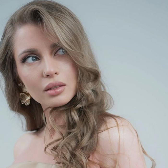 Gorgeous girlfriend Svetlana, 31 yrs.old from Eastern Europe Gorgeous girlfriend Svetlana, 31 yrs.old from Eastern Europe