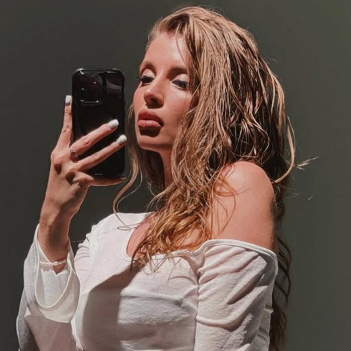 Pretty woman Svetlana, 31 yrs.old from Eastern Europe Pretty woman Svetlana, 31 yrs.old from Eastern Europe