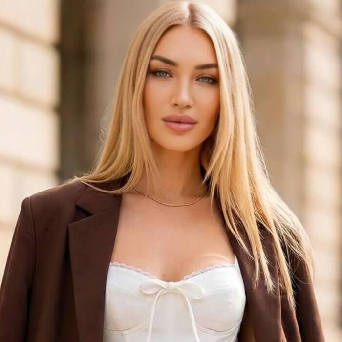 Single girlfriend Diana, 32 yrs.old from Kiev, Ukraine