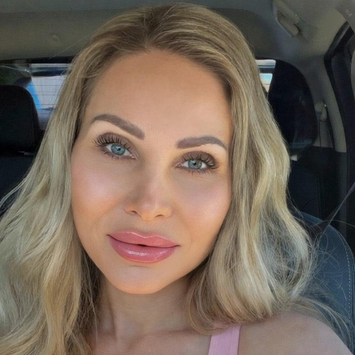 Pretty miss Elena, 51 yrs.old from Kiev, Ukraine