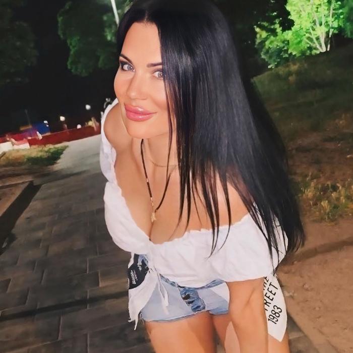 Gorgeous bride Anna, 48 yrs.old from Dnepr, Ukraine