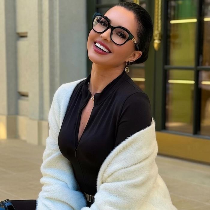 Beautiful mail order bride Oksana, 44 yrs.old from Lviv, Ukraine