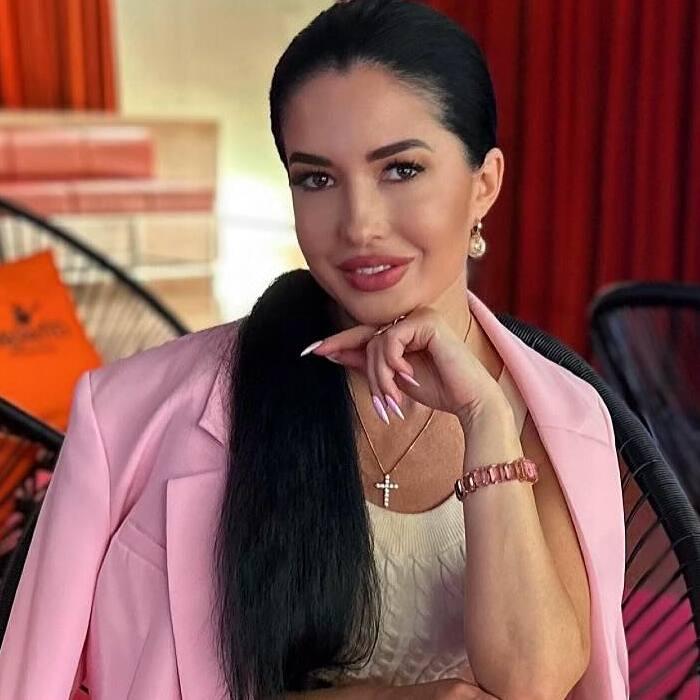 Beautiful wife Oksana, 44 yrs.old from Lviv, Ukraine