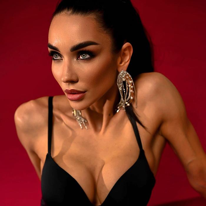 Charming miss Zhanna, 37 yrs.old from Dnipro, Ukraine