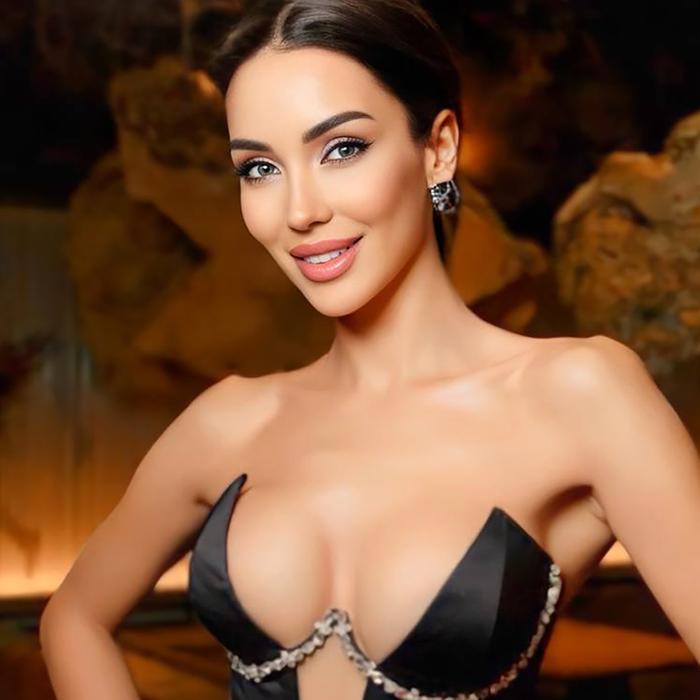 Gorgeous girlfriend Zhanna, 37 yrs.old from Dnipro, Ukraine